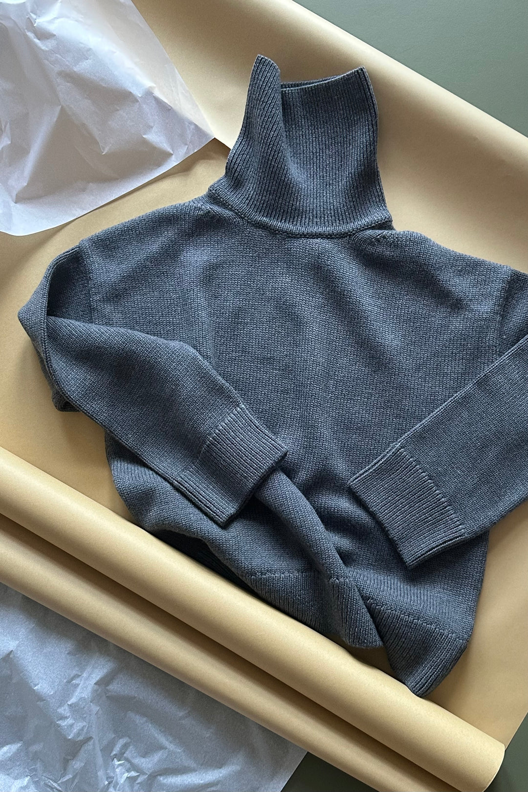 Rollkragenpullover aus Wolle (Merino) mit Oversized-Passform
